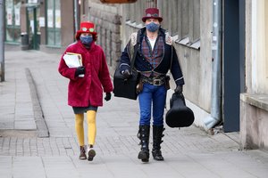 Visuomenė įvertino Vyriausybės veiksmus krizės metu: sociologė regi stiprėjantį pasirengimą paklusti valdžiai