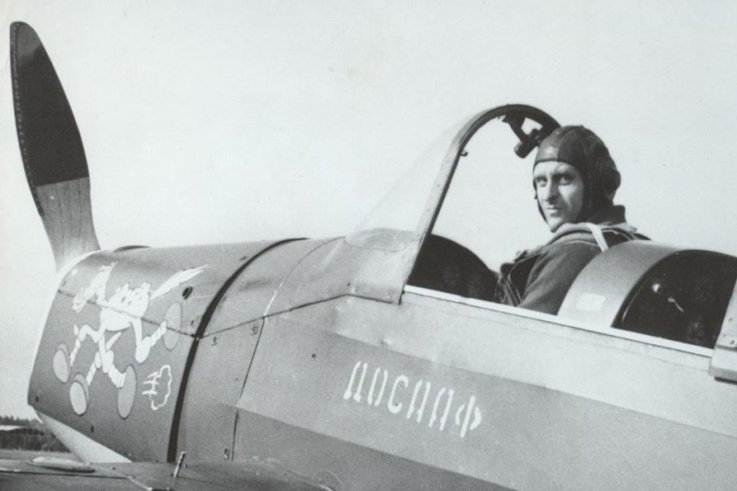 J.Bagdonas Z-326 kabinoje, 1969 m.<br>Lietuvos a​krobatinio skraidymo federacijos nuotr.