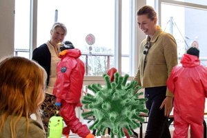 Švelninant karantino gniaužtus – danų riksmai: „Vaikai naudojami kaip eksperimentas“