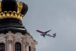 „Wizz Air“ mažina pajėgumus: atleista dalis Lietuvos darbuotojų