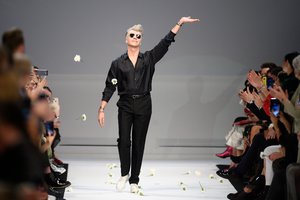 J. Statkevičiaus elgesys ne juokais papiktino moterį: „Parodėte žemą lygį“