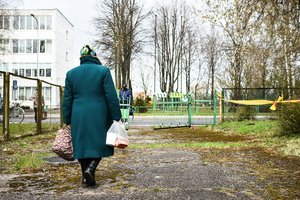 Benamių ir vargstančių panevėžiečių kasdienybę pakeitė koronavirusas: parodė sąlygas