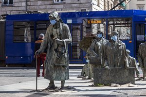 Dėl koronaviruso Lenkijoje gali būti nukelti prezidento rinkimai: siūlo balsuoti paštu arba rinktis kitus metus