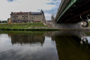 Vilniuje, upėje po tiltu rastas negyvas vyras