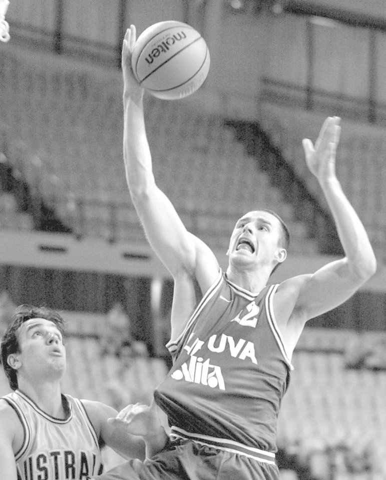 A.Karnišovas profesionalaus krepšininko karjerą baigė būdamas vos 31-erių.<br>„Lietuvos ryto“ archyvo nuotr.