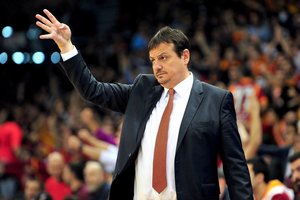 „Anadolu Efes“ treneris įsitikinęs – Eurolyga užbaigs turnyrą, tačiau viskas vyks be žiūrovų