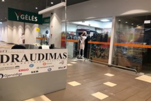 Kaune pričiuptos gėlių ir drabužių pardavėjos ėmė gudrauti: „Mes tik tvarkomės“