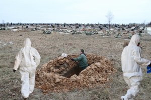 Laidotuvės Žemaitijoje virto chaosu: dėl karantino nebežino kaip elgtis