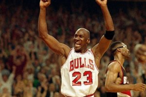 Prieš 34 metus pasiektas NBA rekordas – M. Jordaną pavadino „užsimaskavusiu Dievu“