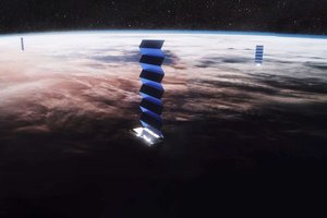 „SpaceX“ paankstino dar 60 savojo interneto ryšio tinklo palydovų paleidimo datą