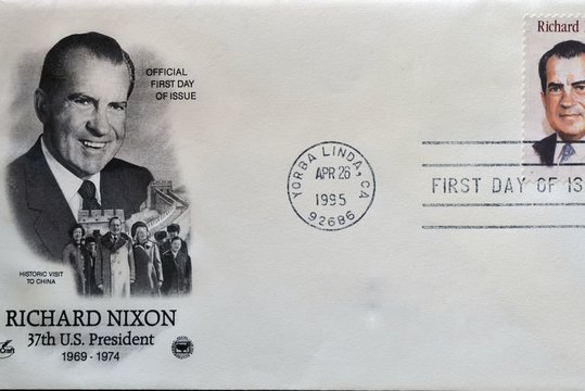 1994 m. mirė JAV prezidentas Richardas Nixonas (81 m.). Užbaigė Vietnamo karą, užmezgęs santykius su Kinija ir su SSRS pasirašęs Strateginės ginkluotės apribojimo sutartį sumažino Šaltojo karo įtampą. Iš pareigų atsistatydino dėl kilusio Votergeito pasiklausymo skandalo per prezidento rinkimų kampaniją.<br>123rf nuotr.