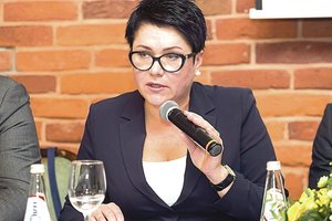 D. Gudzinevičiūtė – apie nemenkus LTOK nuostolius ir kiek laiko dar mokės stipendijas sportininkams