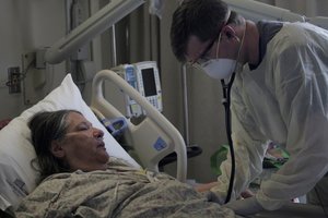 Per parą JAV užfiksavus dar 2,7 tūkst. mirčių, Misūris teismui skundžia Kiniją dėl „melo“ apie COVID-19