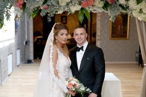 Oficialiai laisvi: teismas nutraukė Sofio Gelašvili ir Dominyko Niūniavos santuoką