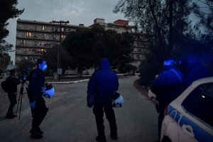 Graikijoje pašauti du migrantai, tikriausiai pažeidę karantiną