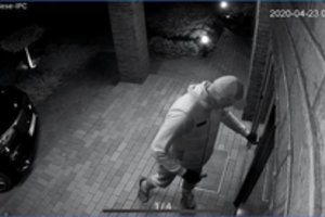 Greta Vilniaus siaučia įžūlūs vagys – apvagia ne tik automobilius, bet bando brautis ir į namus