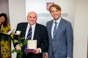 Mirė gimtadienį tik ką atšventęs ir vasarį pergales skynęs Lietuvos šachmatų patriarchas