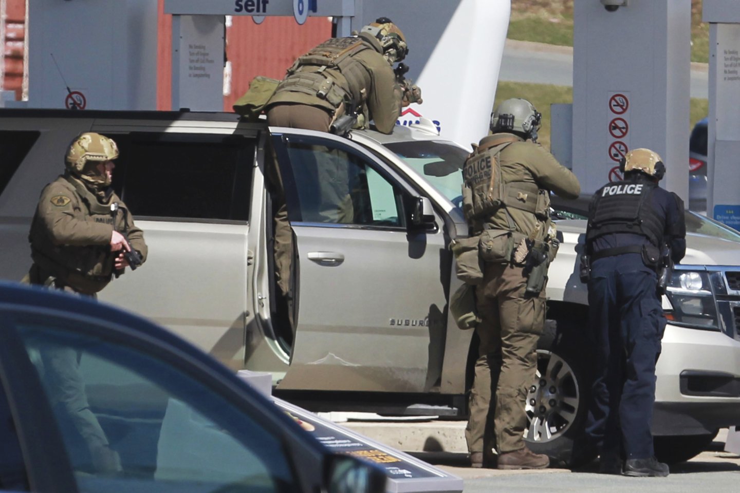  Kanadoje šaudynės kilo po ginčo namuose, sako pareigūnai.  <br>AP nuotr.