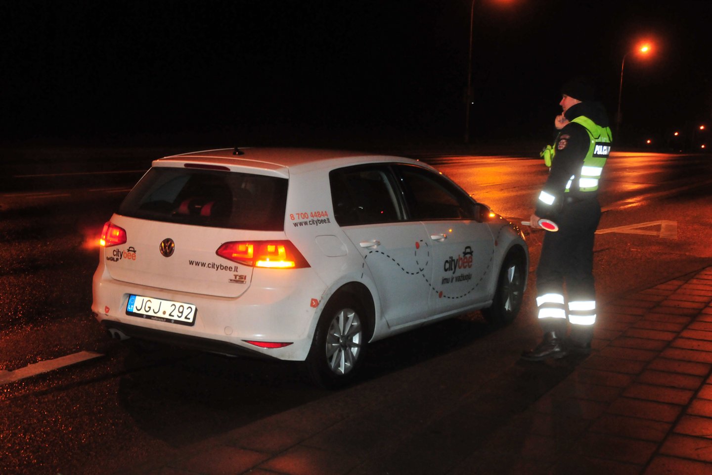 Ketvirtadienį Lietuvos policija gavusi bendrovės „CityBee“ pranešimą sulaikė asmenį, kuris, įtariama, neteisėtai pasinaudojo dvidešimt trijų „CityBee“ klientų paskyromis.<br>A.Vaitkevičiaus asociatyvi nuotr.
