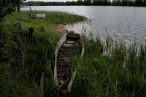 Per plauką nuo tragedijos: Dysnų ežere apvirtus valčiai pavojus kilo dviem žmonėms