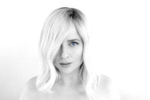 Inga Jankauskaitė pristato naują dainą ir vaizdo klipą, kurio idėją pakoregavo karantinas