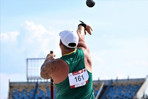 Paraatletai atveria stadionų vartus ir maniežų duris