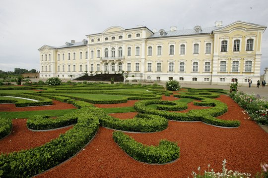 1771 m. mirė italų kilmės rusų architektas Bartolomeo Francesco Rastrelli (71 m.). Suprojektavo Rundalės rūmus prie Jelgavos Latvijoje.<br>R.Jurgaičio nuotr.