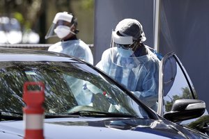 Italijoje koronavirusas pasiglemžė jau 150 medikų gyvybes, užsikrėtusių pasaulyje – daugiau nei 3 mln.