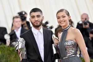 Po netikėto susitaikymo – džiugi žinia: viena garsiausių manekenių Gigi Hadid laukiasi pirmagimio