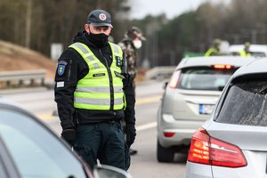 Policija jau pradeda patikras: savaitgalį budės daugiau nei 800 ekipažų, įspėjo dėl kapinių ir kurortų