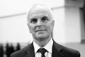 Eidamas 71-uosius metus mirė pedagogas Bronislovas Burgis