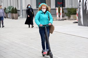 Rinkimų metu svarstoma ilginti balsavimą, komisijas aprūpinti apsaugos priemonėmis