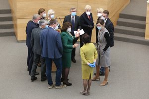 Seimo narių išlaidos per karantiną: vieni išleido tūkstančius, kiti – nė euro