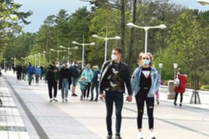 Tokio vaizdo Palanga senokai neregėjo – į pajūrį žmonės veržėsi ir be nakvynės