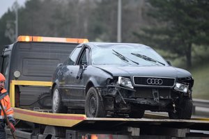 Gegužę stipriai išauga vieno tipo eismo įvykių: perspėja vairuotojus dėl nuostolių