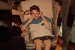 Žinomas Rusijos atlikėjas prisiminė vaikystę: „Visada mėgau pavalgyti“