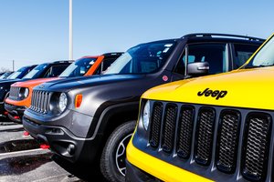 „Fiat Chrysler“ koncernas pasidalino nuostolių skaičiais – suma siekia per milijardą JAV dolerių