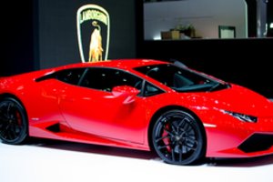 JAV prie vairo nutvertas penkiametis teisinosi keliavęs įsigyti „Lamborghini“