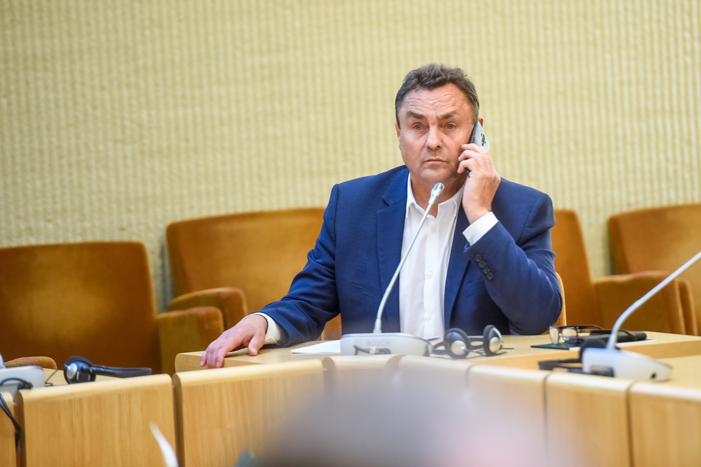 Seimo narys P.Gražulis moters jam mestus kaltinimus dėl išžaginimo sodyboje Trakų rajone vadino visišku absurdu.<br>D.Umbraso nuotr.