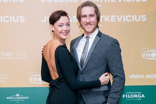 Seniai girdėta Aistė Jasaitytė-Čeburiak atvėrė širdį apie santuoką su 8 metais jaunesniu vyru 