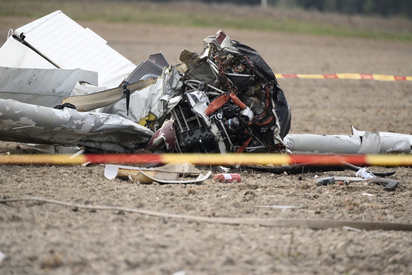 Nukritus lėktuvui žuvo du vyrai.<br>V.Skaraičio nuotr.