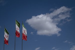 Irano kariuomenė: per incidentą Omano įlankoje žuvo 19 žmonių, dar 15 sužeisti 