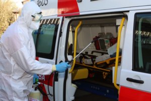 Lietuvoje – dar vienas įvežtinis koronaviruso atvejis: 11 metų vaikas privačiu lėktuvu atskrido iš Maskvos