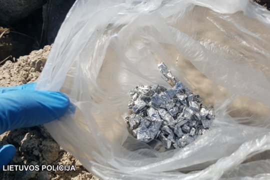 Į taborą – kaip į darbą: Vilniaus policijai įkliuvo narkotikus platinusios moterys