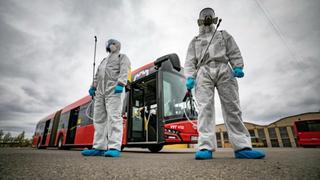 Vilniaus apskirtis tapo karštąja koronaviruso zona: infekcija nustatyta autobuso vairuotojui