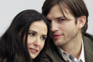 Po saviizoliacijos su buvusiuoju Demi Moore atgijo sentimentai? Išdavė netikėtas kadras