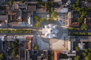 Kauno gimtadieniui – kiemų šventė ir stalas per visą Laisvės alėją 