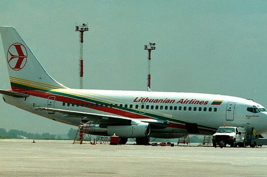 1996 m. oro transporto bendrovė „Lietuvos avialinijos“ atliko pirmąjį keleivinį reisą į Italijos sostinę Romą.<br>R.Jurgaičio nuotr.