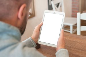 Interneto nėra, o moka už 7 planus: „Nereikėjo vaikščioti ir pagalbos ieškoti“