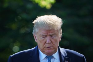 Koronaviruso krizės akivaizdoje B. Obama įgėlė D. Trumpui